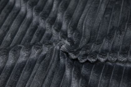 Breitcord anthrazit Bezug Flocke Detail